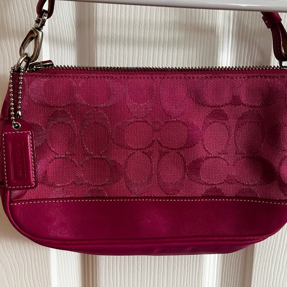 Vintage Y2K Coach Pink Demi Baguette Shoulder Bag - Picture 2 of 4